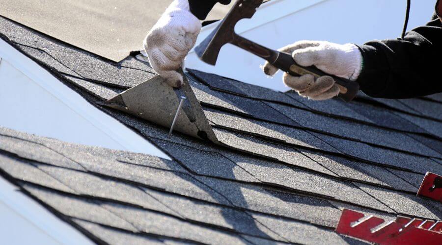 Professional gutter cleaning in Ralston, IA